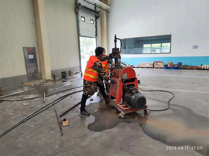 五通桥厂房地面下沉塌陷注浆加固施工